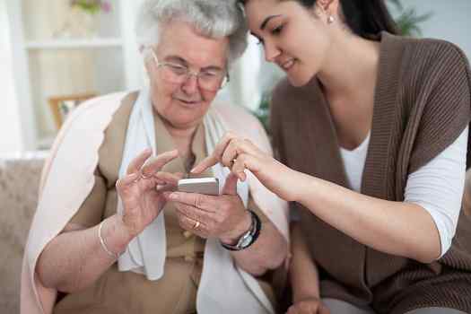 8 Incredible Apps for Family Caregivers