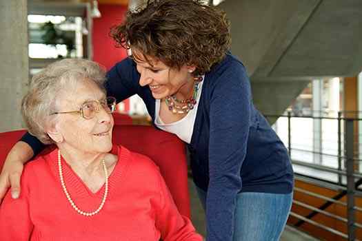 Ways for Encouraging Eating in Older People with Alzheimer’s in Des Moines, IA