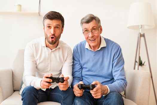 Entertaining Your Older Loved One at Home in Des Moines, IA