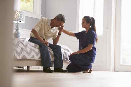 Dementia Care When a Loved One Refuses to Bathe in Des Moines, IA