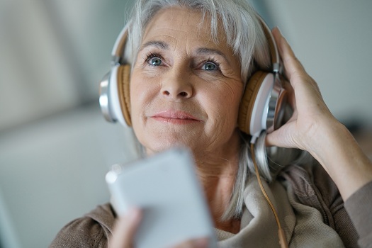 Great Activities for Seniors with Dementia-Related Memory Loss in Des Moines, IA